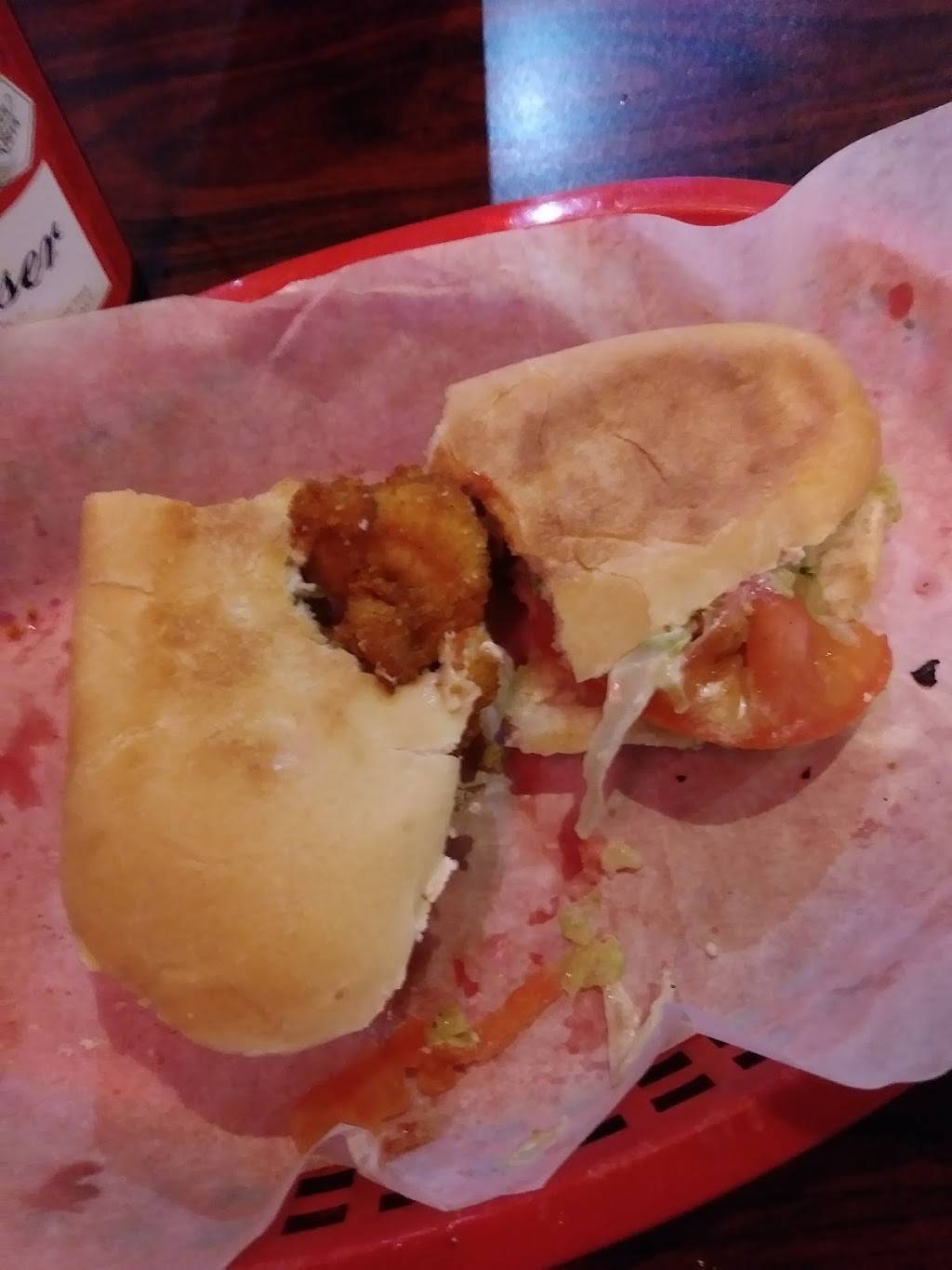 Nooleys Poboys Wings & Curley | restaurant | 17134 LA-44, Prairieville, LA 70769, USA | 2256222244 OR +1 225-622-2244