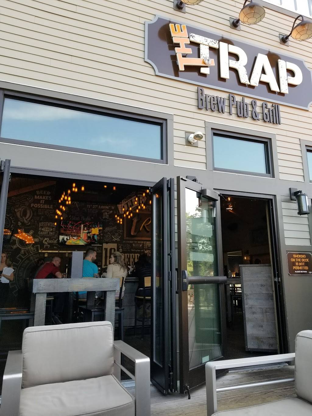 The Trap | restaurant | 195 Old Forge Rd, East Greenwich, RI 02818, USA | 4018854999 OR +1 401-885-4999