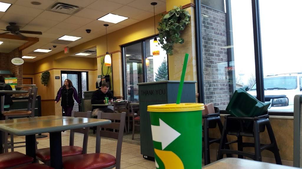 Subway | meal takeaway | 120 Evergreen Dr, Sartell, MN 56377, USA | 3202537500 OR +1 320-253-7500