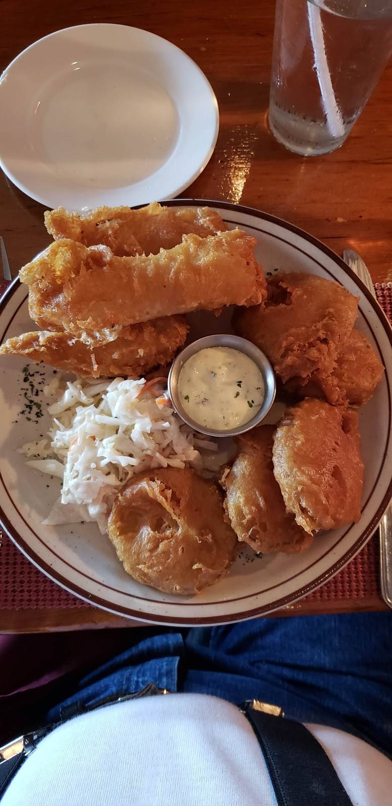 The Meadows | restaurant | 2102 Yankee Rd, Middletown, OH 45044, USA | 5134222131 OR +1 513-422-2131