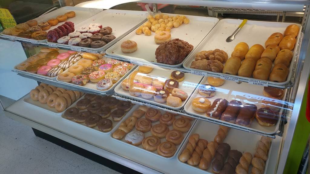 Hole in One Donuts | restaurant | 1113 W Dr Martin Luther King Jr Blvd, Seffner, FL 33584, USA | 8136624560 OR +1 813-662-4560