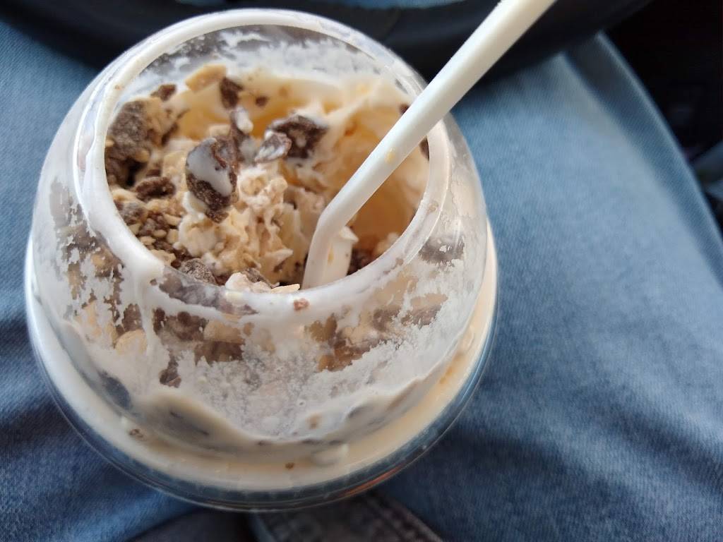 Cree-Mee Freeze | restaurant | 100 S Main St, Concordia, MO 64020, USA | 6604632272 OR +1 660-463-2272