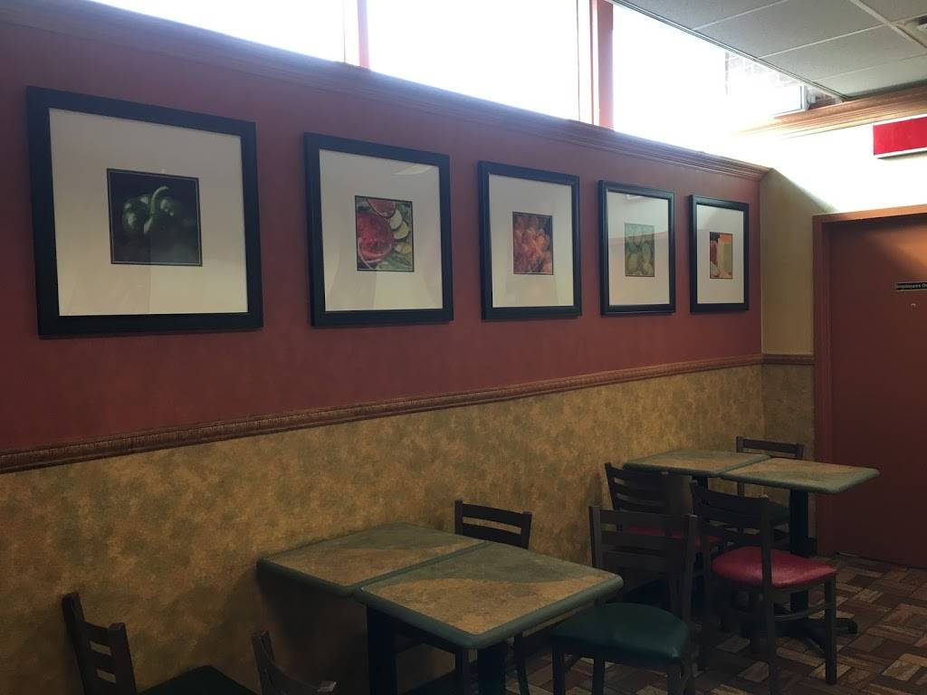 Subway Restaurants | restaurant | 650 NY-110, Melville, NY 11747, USA | 6312711081 OR +1 631-271-1081