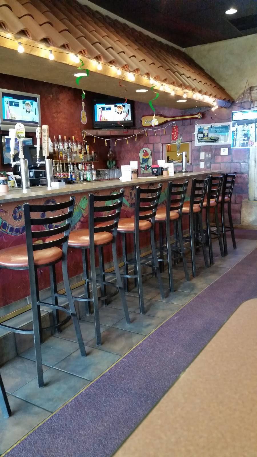 Sombreros Restaurant | restaurant | 445 N Pioneer Rd, Fond du Lac, WI 54935, USA | 9209229207 OR +1 920-922-9207