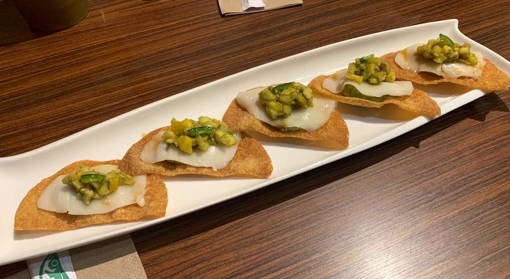 Hot Zushi | restaurant | 531 Haight St, San Francisco, CA 94117, USA | 4158638638 OR +1 415-863-8638