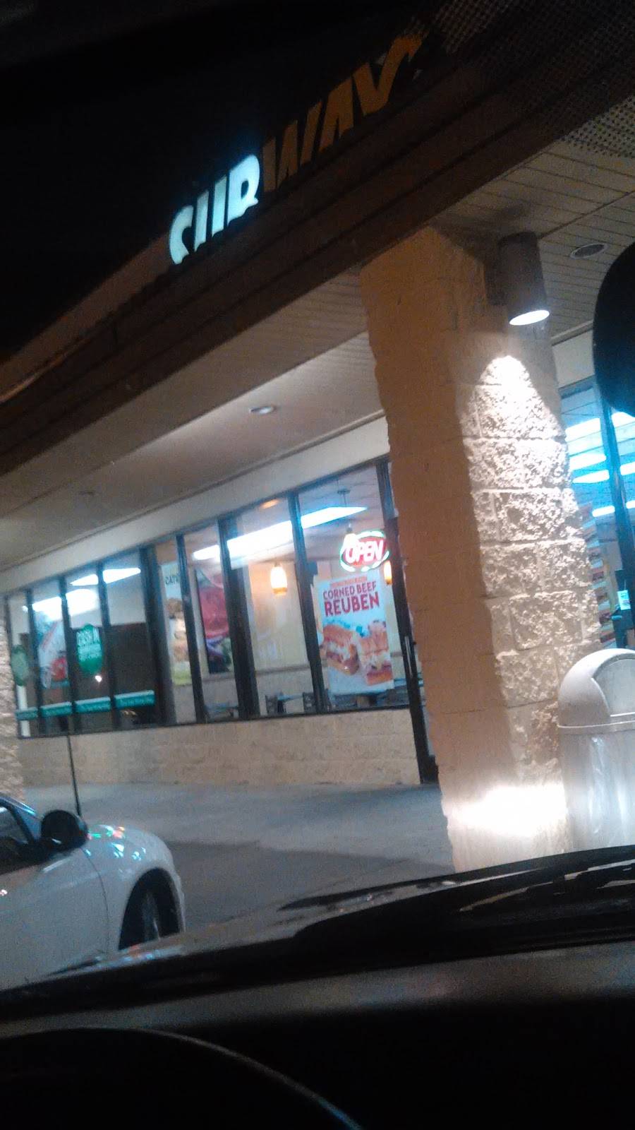 Subway Restaurants | restaurant | 1720 N Locust Ave, Lawrenceburg, TN 38464, USA | 9317662060 OR +1 931-766-2060