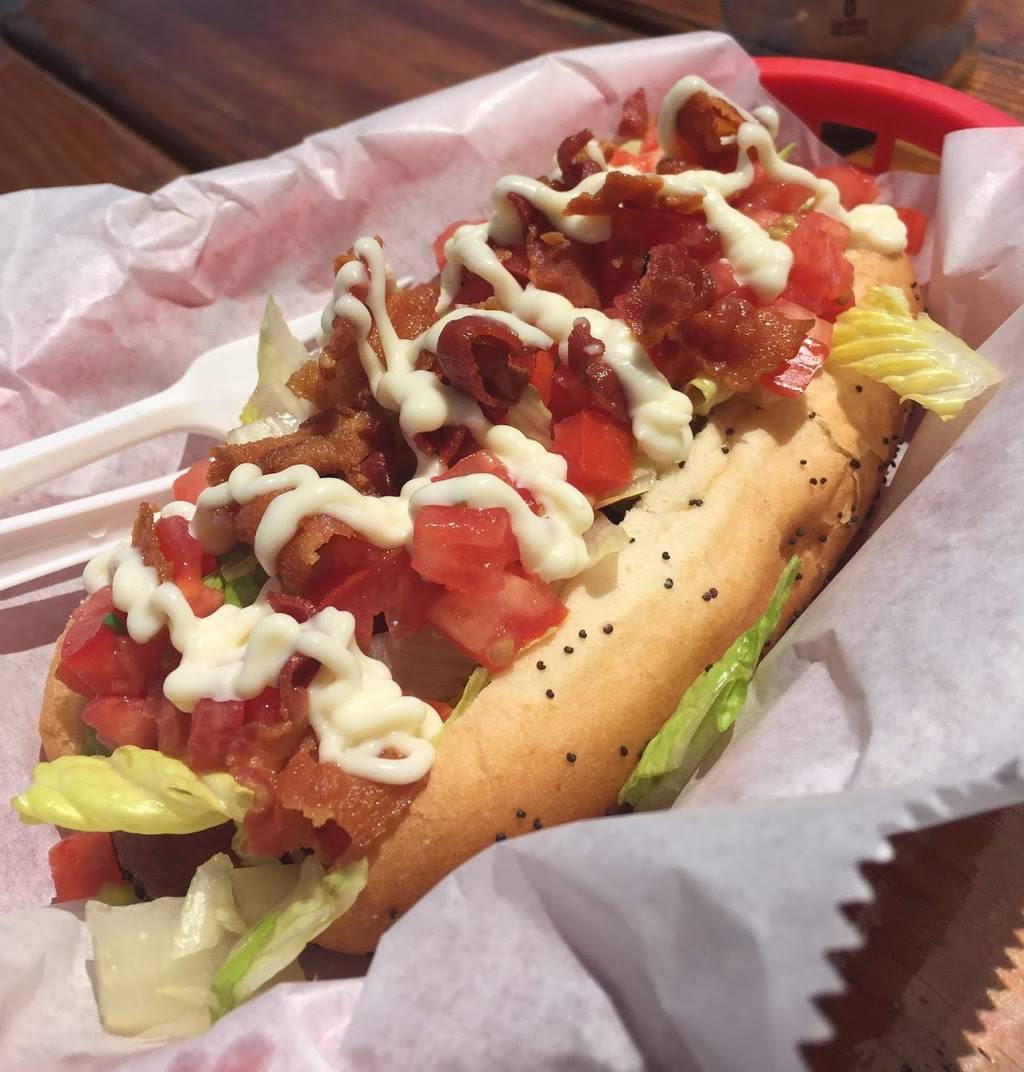 Dixies Dog House | meal takeaway | 250 107th Ave, Treasure Island, FL 33706, USA | 7273606001 OR +1 727-360-6001