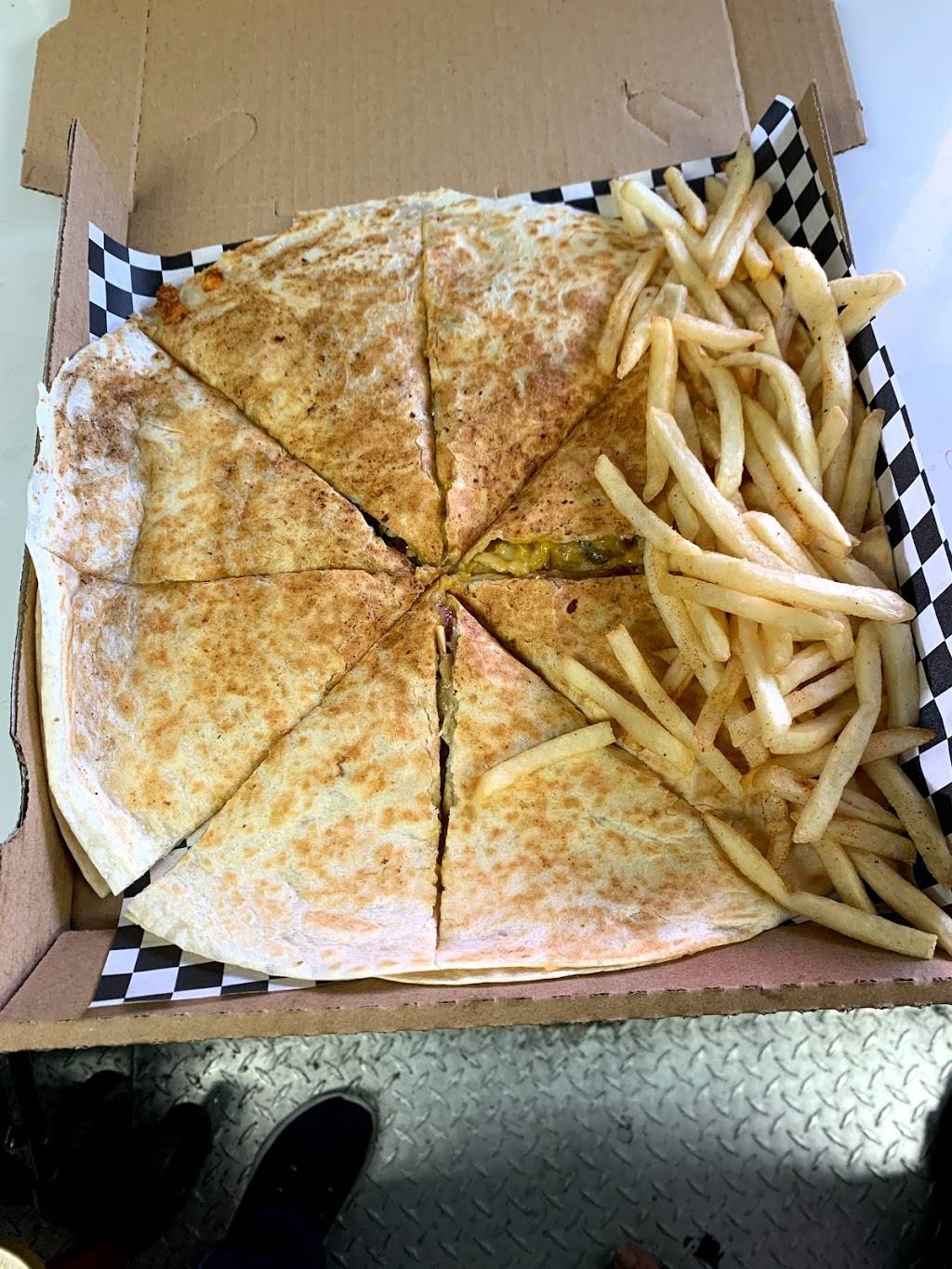 ALPETRA mediterranean food | restaurant | 501 W 24th St, Austin, TX 78705, USA | 5129704042 OR +1 512-970-4042