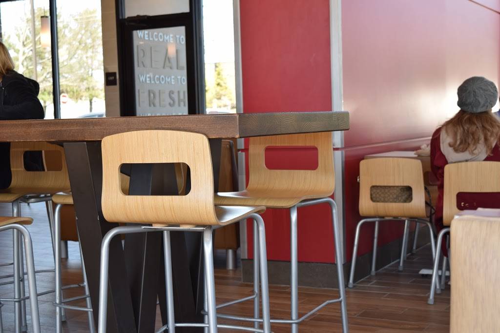 Wendys | restaurant | 2533 US-130, East Windsor, NJ 08512, USA | 6098602545 OR +1 609-860-2545