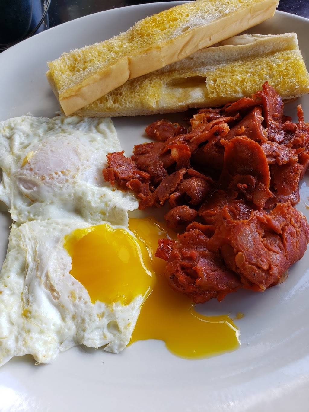 Sergios Cafe | restaurant | 13520 SW 120th St, Miami, FL 33186, USA | 3052782024 OR +1 305-278-2024