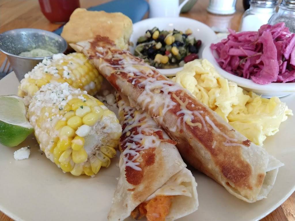 Runway Restaurant | restaurant | 13 Airport Dr, Limington, ME 04049, USA | 2076372210 OR +1 207-637-2210