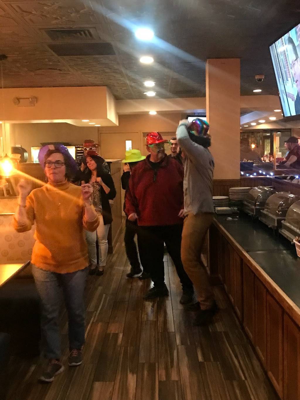 Flanagans | restaurant | 360 CT-12, Groton, CT 06340, USA | 8604456511 OR +1 860-445-6511