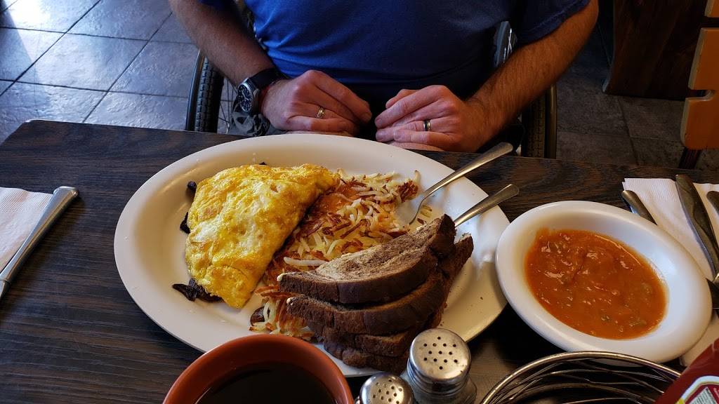 The Cracked Egg | restaurant | 914 Broad St, Milliken, CO 80543, USA | 9705871117 OR +1 970-587-1117