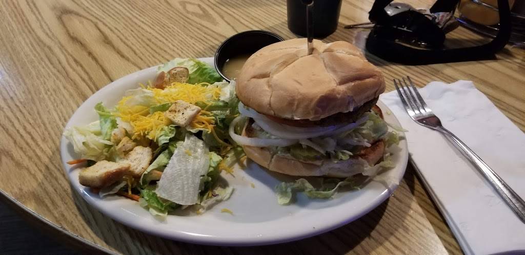 The End Zone | restaurant | 980 N Pacific Hwy, Woodburn, OR 97071, USA | 5039823309 OR +1 503-982-3309