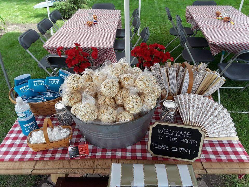 Pops Corn Crib | restaurant | 88 E Woodstock St, Crystal Lake, IL 60014, USA | 8154798906 OR +1 815-479-8906