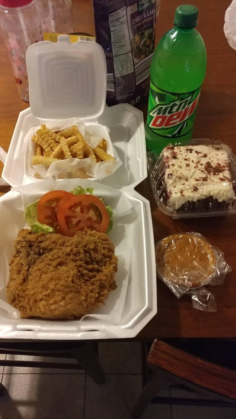 MRS. Ts Place | restaurant | 305 Pine St, Leesburg, FL 34748, USA | 3524313217 OR +1 352-431-3217