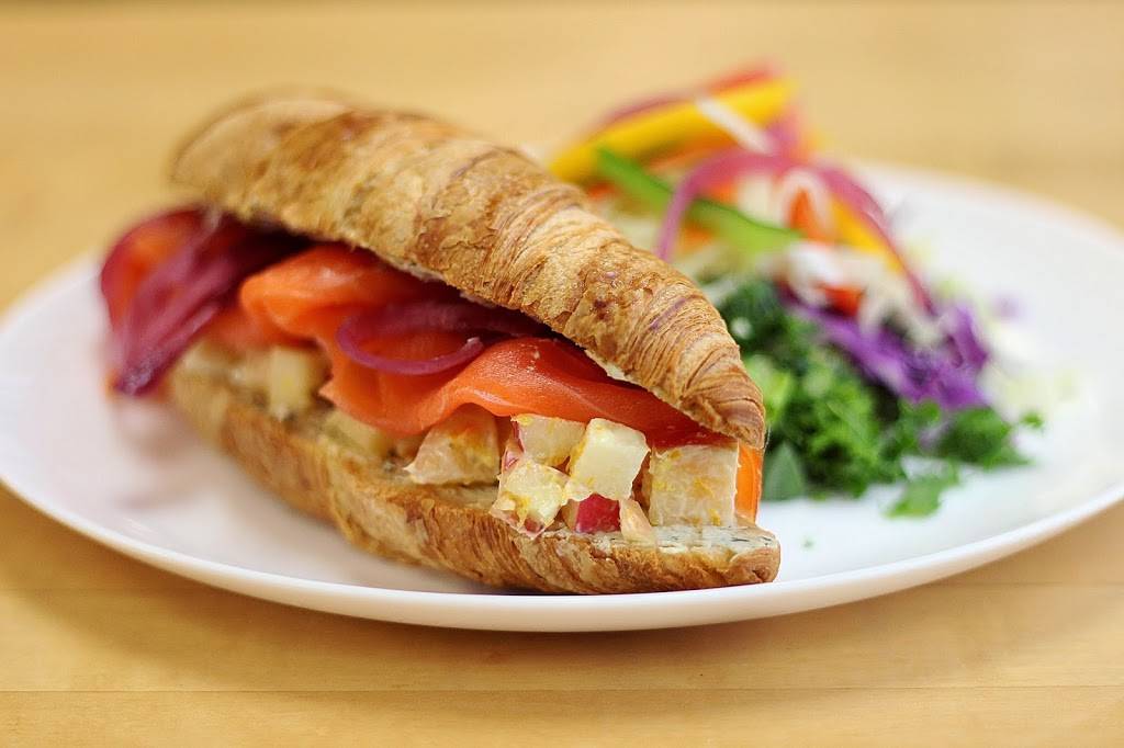 The Mission Eatery | restaurant | 5915 Airport Rd #100, Mississauga, ON L4V 1T1, Canada | 9056730340 OR +1 905-673-0340