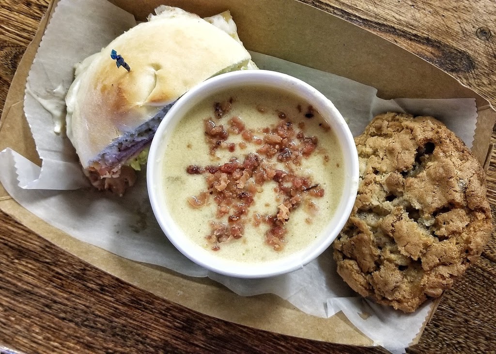 2nd Street Bistro & Bakery | bakery | 111 S 2nd St, Boonville, IN 47601, USA | 8125738887 OR +1 812-573-8887