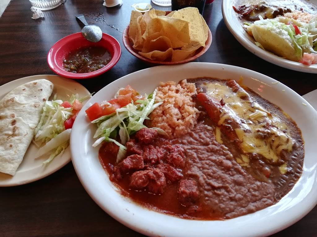 La Cazadora Mexican Restaurant | restaurant | 3213 West Ave, San Antonio, TX 78213, USA | 2103663899 OR +1 210-366-3899