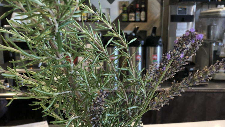 Simply Fresh | restaurant | 6811 Elm St, McLean, VA 22101, USA | 7038211869 OR +1 703-821-1869