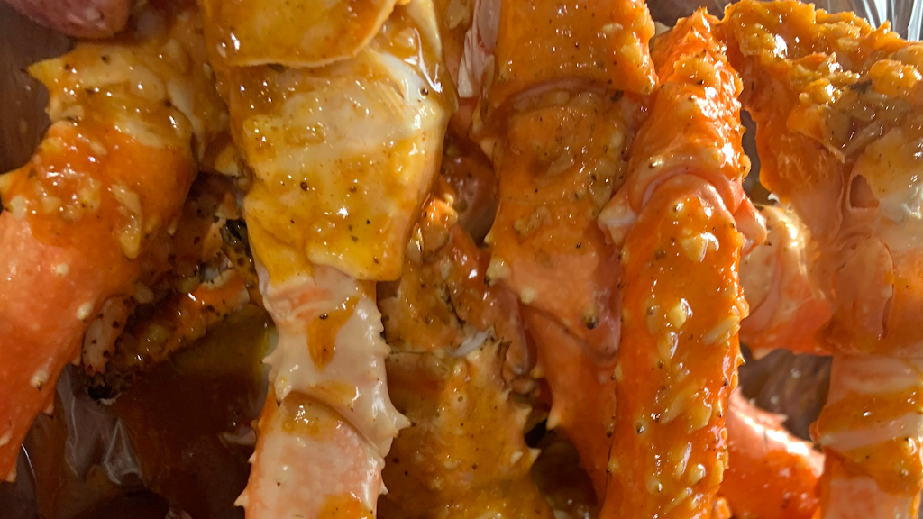 Mr. Crab’s Restaurant | restaurant | 9335 Center Lake Dr, Charlotte, NC 28216, USA | 9802074656 OR +1 980-207-4656