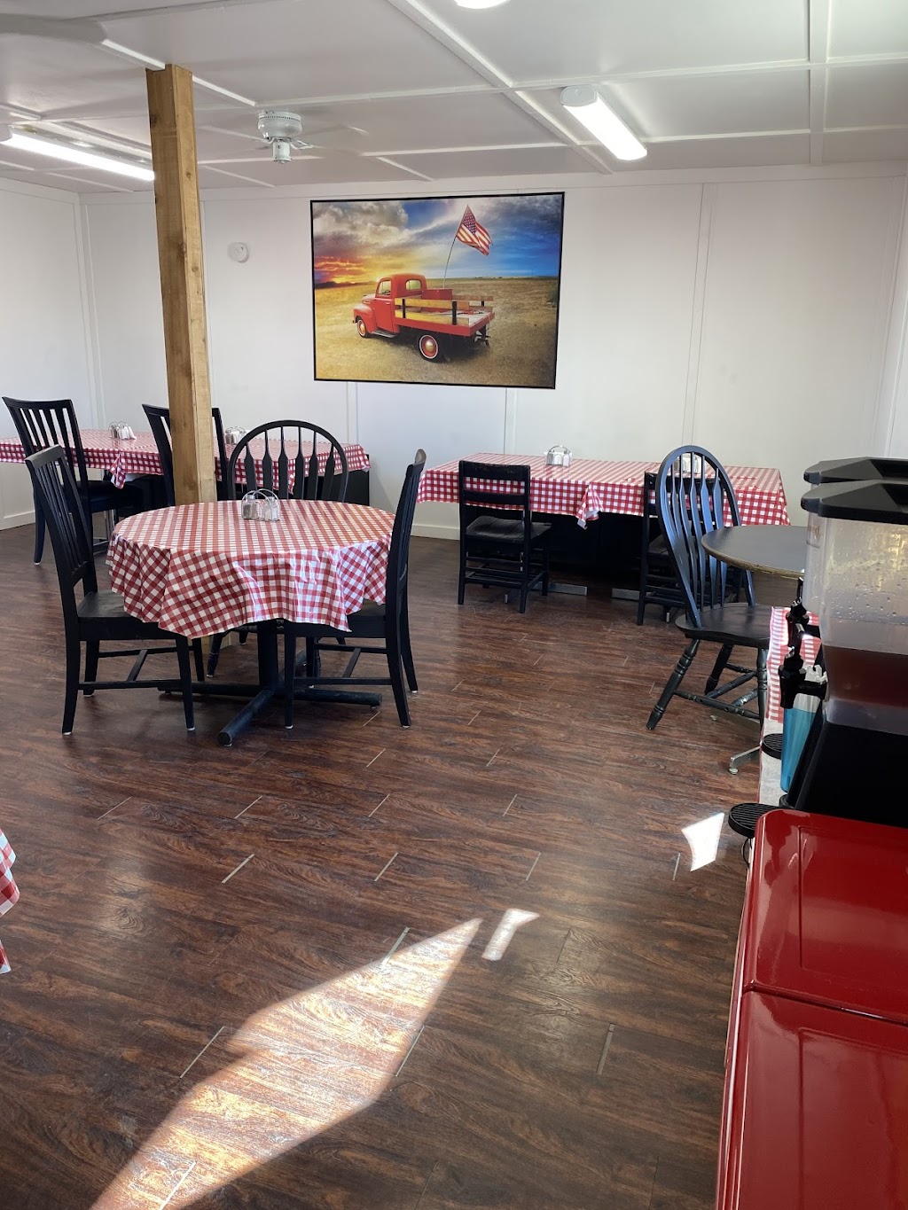 The Stop Cafe | restaurant | 408 Dallas St, Mentone, TX 79754, USA | 5043575427 OR +1 504-357-5427