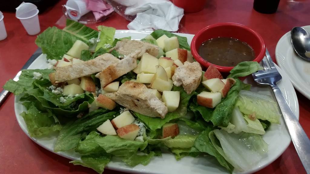 Friendlys | restaurant | 200, Mohawk Trail, Greenfield, MA 01301, USA | 4137745435 OR +1 413-774-5435