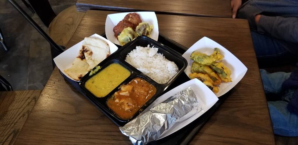 Aditi Streetside Indian | restaurant | 405 Maple Ave E, Vienna, VA 22180, USA | 7039380100 OR +1 703-938-0100