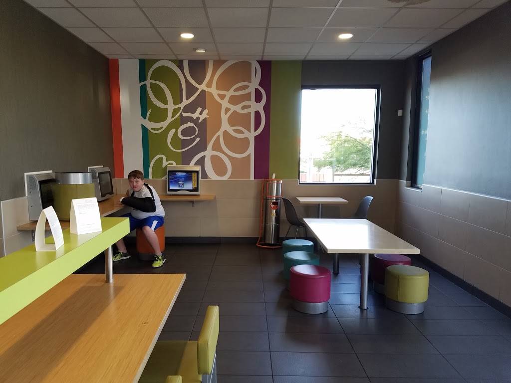 McDonalds | cafe | 5060 W Cactus Rd, Glendale, AZ 85306, USA | 6025479242 OR +1 602-547-9242