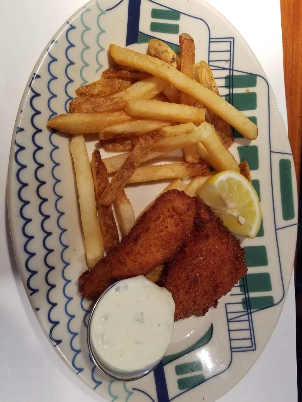 Anthonys HomePort Des Moines | restaurant | 421 S 227th St, Des Moines, WA 98198, USA | 2068241947 OR +1 206-824-1947