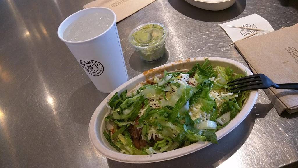 Chipotle Mexican Grill | restaurant | 213 Westlake Center, Daly City, CA 94015, USA | 6507574587 OR +1 650-757-4587