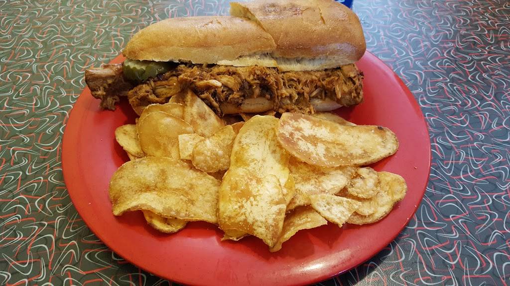 Hi-Way Diner | restaurant | 530 W River Rd, Hooksett, NH 03106, USA | 6032105305 OR +1 603-210-5305