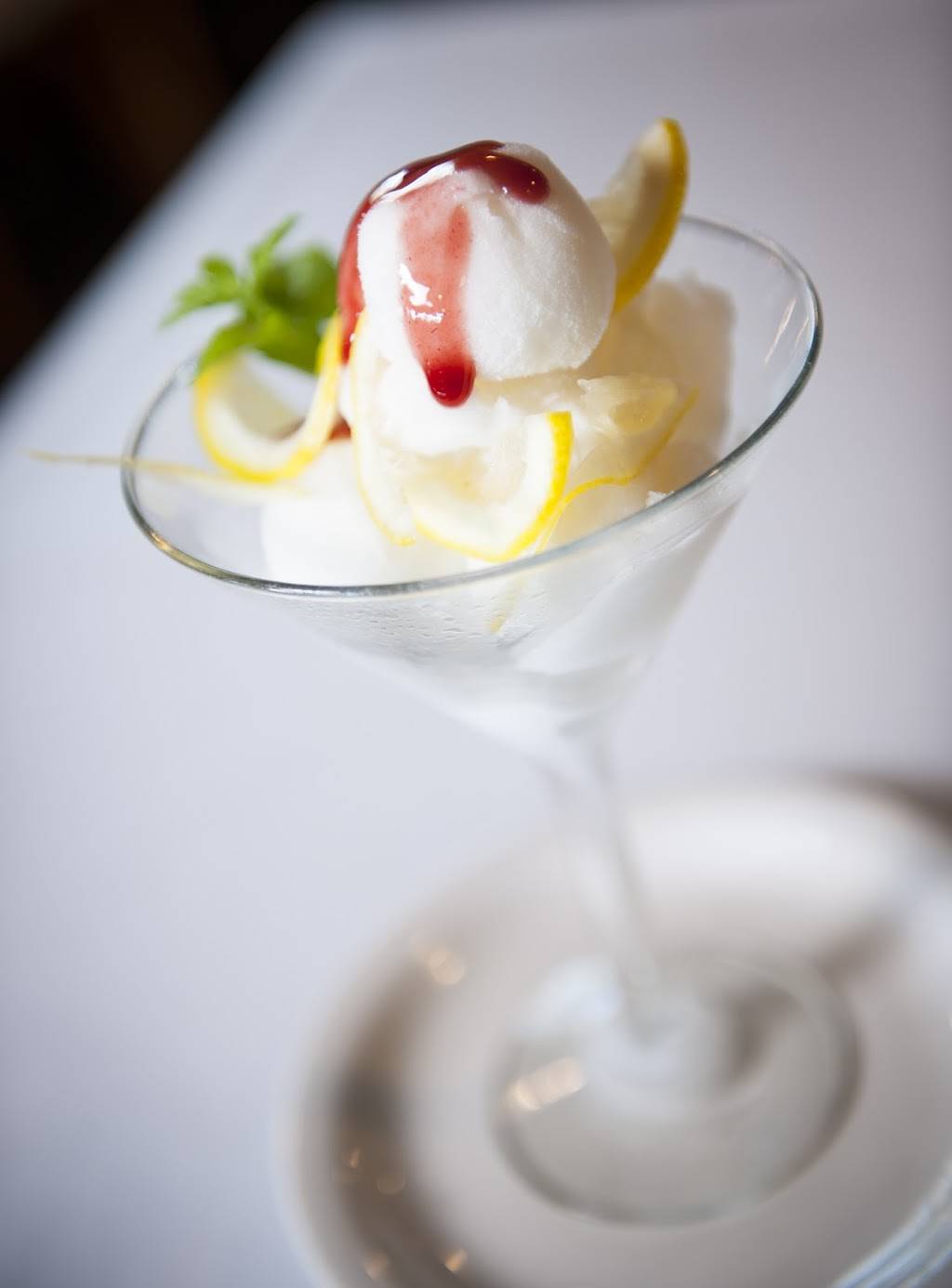 Lucianos | restaurant | 6135 Lakeside Dr #145, Reno, NV 89511, USA | 7758280400 OR +1 775-828-0400