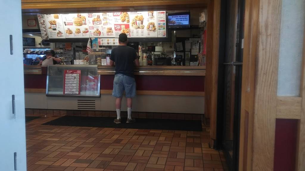 KFC | restaurant | 27003 Hoover Rd, Warren, MI 48093, USA | 5867580170 OR +1 586-758-0170
