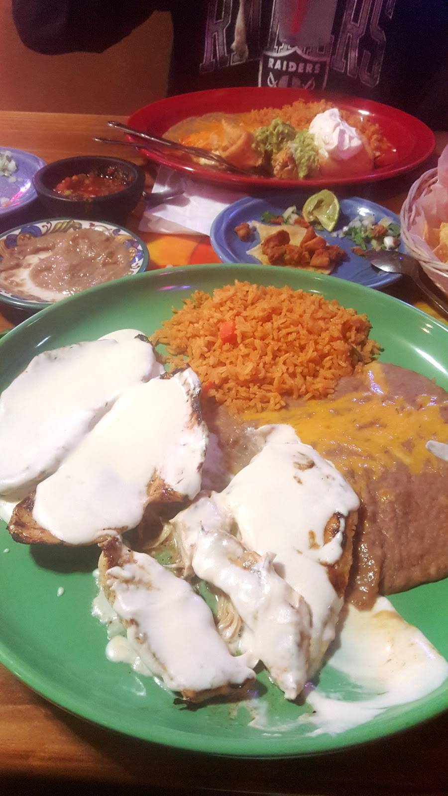 La Roca | restaurant | 1727 Hill St SE, Albany, OR 97322, USA | 5419286141 OR +1 541-928-6141