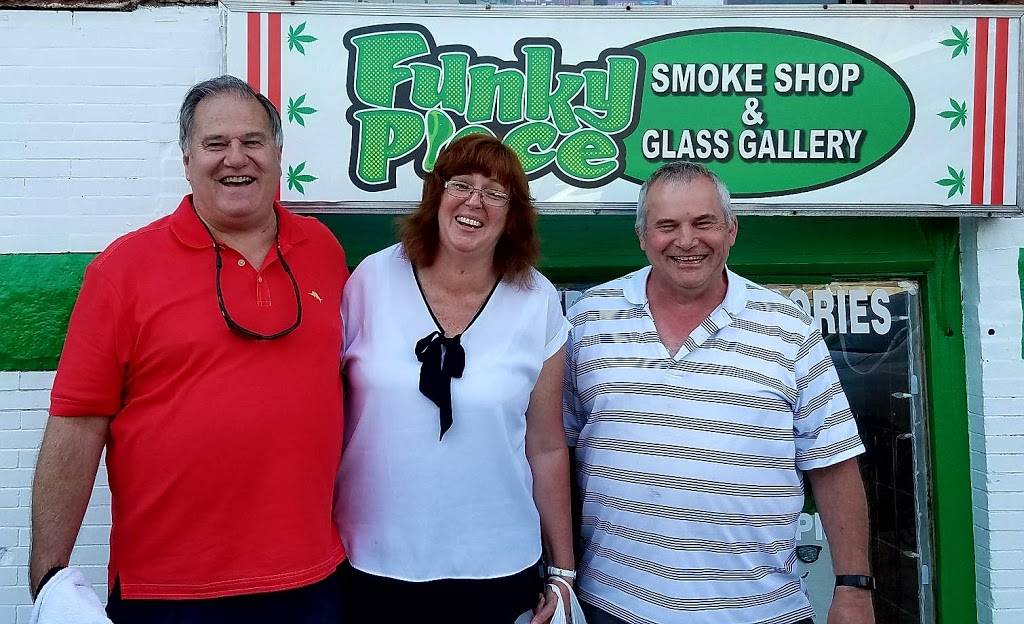 Papa Johns Pizza | restaurant | 102 River Oaks Dr, Tarboro, NC 27886, USA | 2525636650 OR +1 252-563-6650