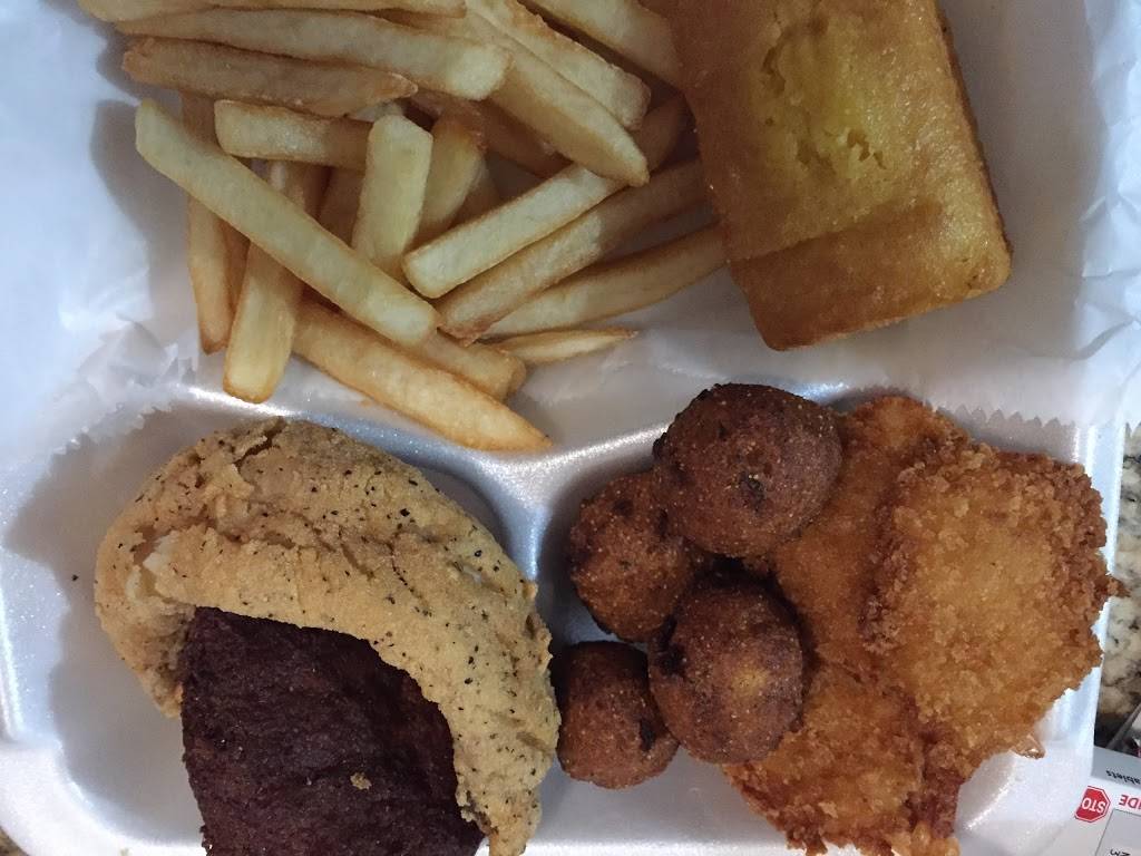 Sandy Dent Seafood | restaurant | 6330A Morris Rd, Spotsylvania Courthouse, VA 22551, USA | 5714222582 OR +1 571-422-2582