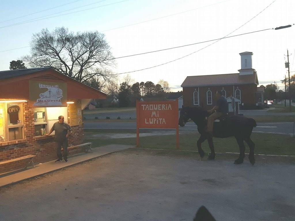 Taqueria Mi Lupita | restaurant | 307 W Main St, Magnolia, NC 28453, USA | 9102820955 OR +1 910-282-0955