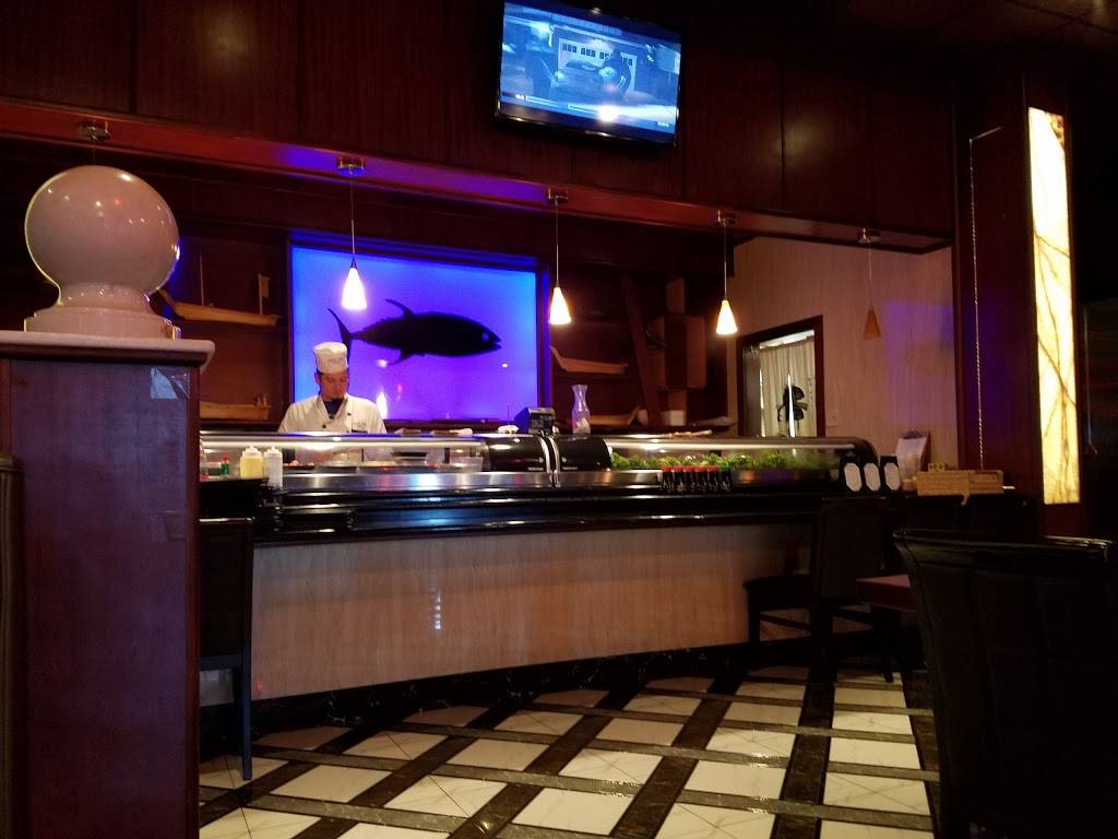 Friday Tuna | restaurant | 750 N Germantown Pkwy, Cordova, TN 38018, USA | 9017518888 OR +1 901-751-8888