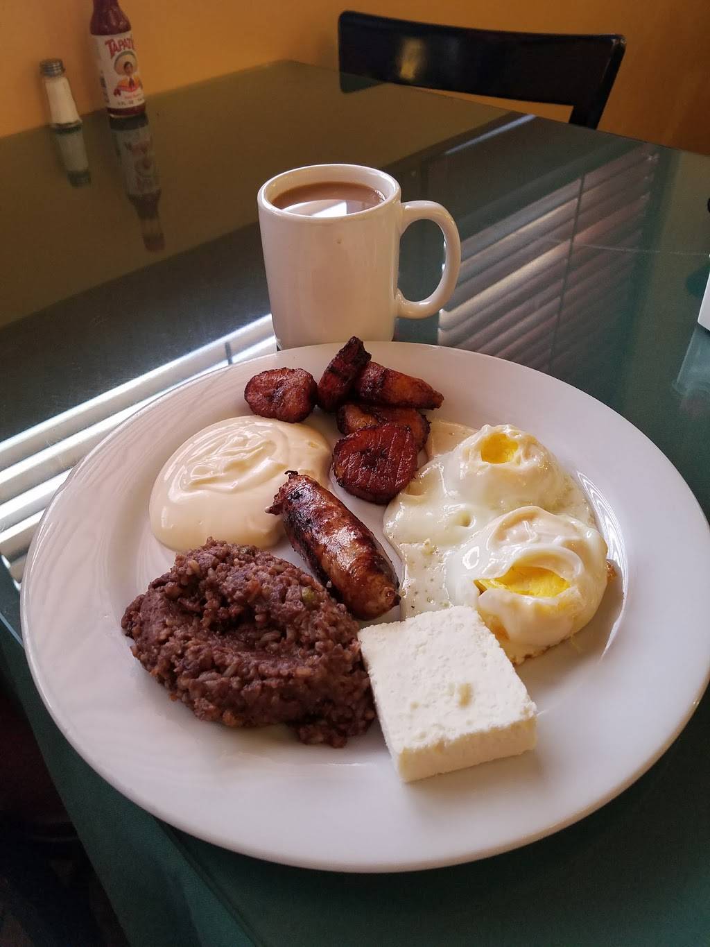 Jaragua | restaurant | 4493 Beverly Blvd, Los Angeles, CA 90004, USA | 3236611985 OR +1 323-661-1985