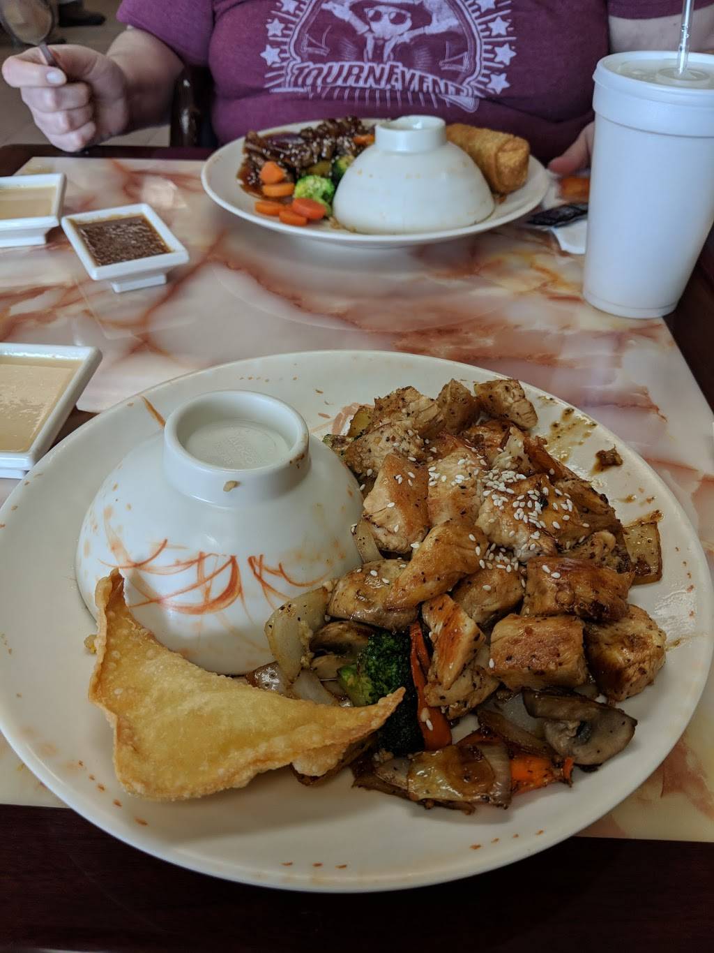 Wok & Grill | restaurant | 400 SW 29th St suite u, Topeka, KS 66611, USA | 7858622929 OR +1 785-862-2929