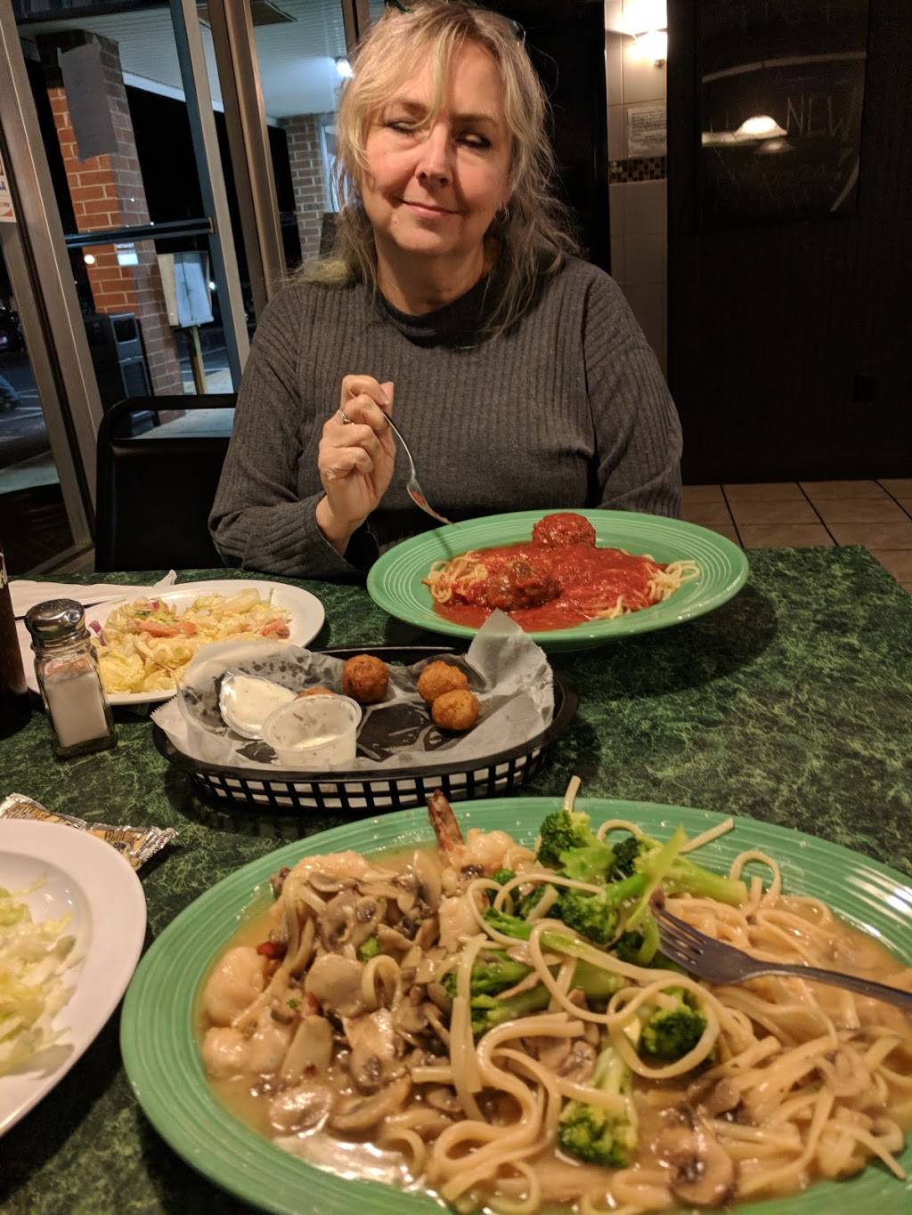 Two Cousins Pizza and Pasta | restaurant | 559 N Raleigh St, Angier, NC 27501, USA | 9196395400 OR +1 919-639-5400