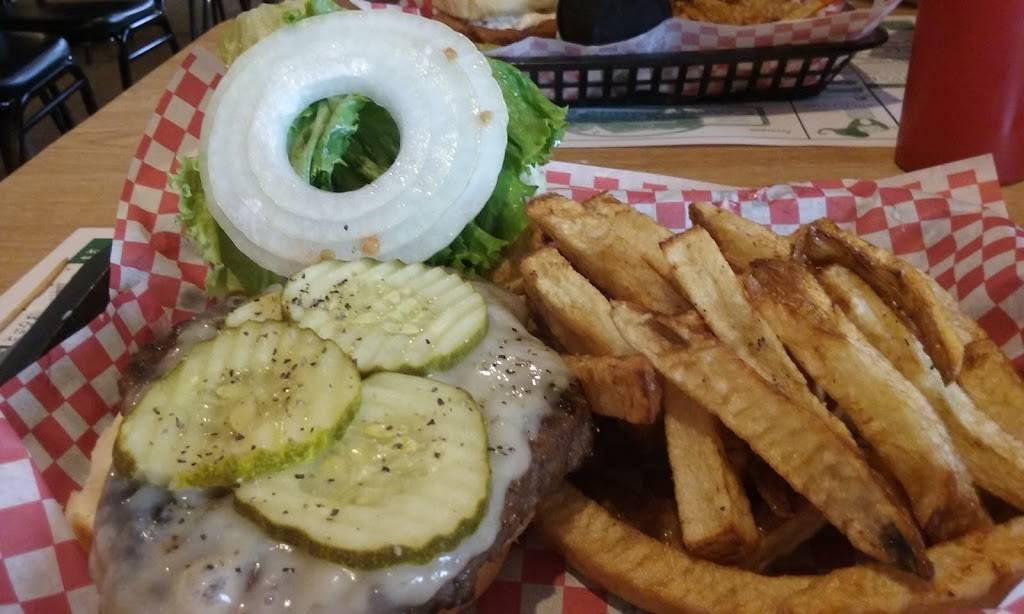 Strevigs Family Restaurant & Tavern | restaurant | 4438 Red Rock Rd, Benton, PA 17814, USA | 5709250330 OR +1 570-925-0330