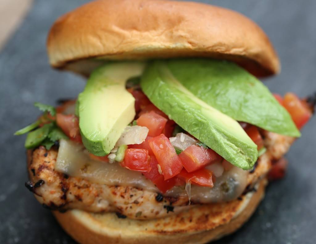 Twisted Fresh | restaurant | 11737 College Blvd, Overland Park, KS 66210, USA | 9133874811 OR +1 913-387-4811