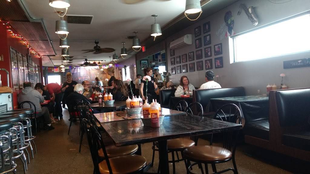 Beale Street Smokehouse BBQ | restaurant | 2461 North Rd A, Fenton, MI 48430, USA | 8107500507 OR +1 810-750-0507