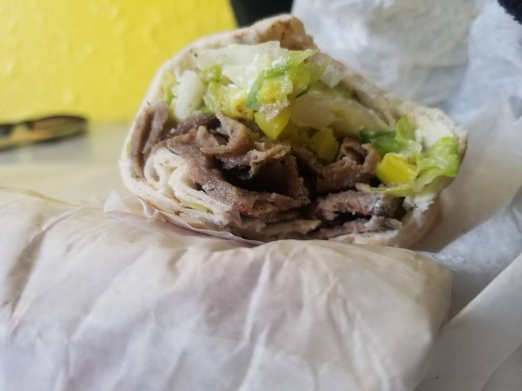 Chicago Style Gyro | restaurant | 539 Leonard St NW, Grand Rapids, MI 49504, USA | 6164510021 OR +1 616-451-0021