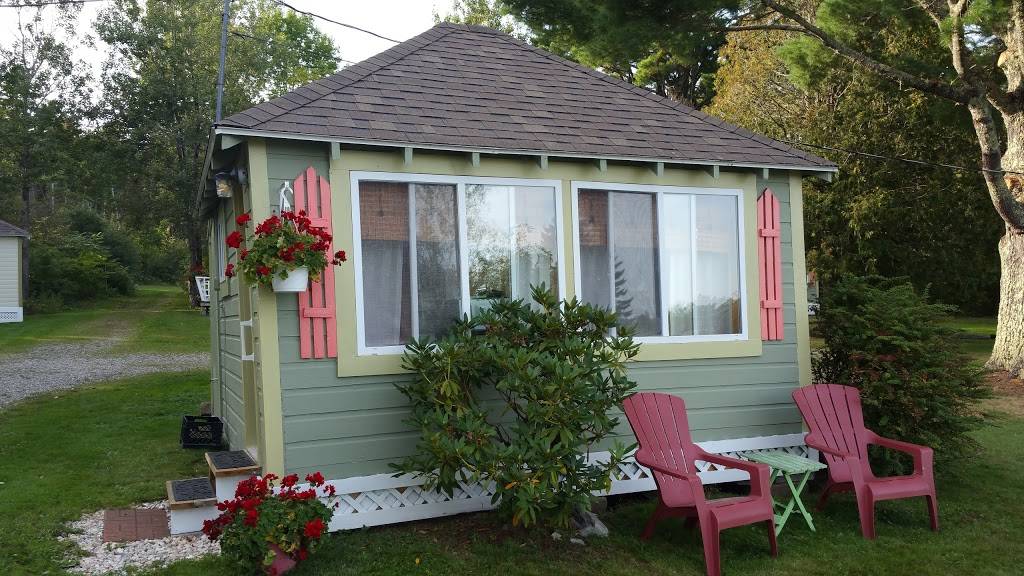 Bay Leaf Cottages & Bistro | restaurant | 2372 Atlantic Hwy, Lincolnville, ME 04849, USA | 2075050458 OR +1 207-505-0458