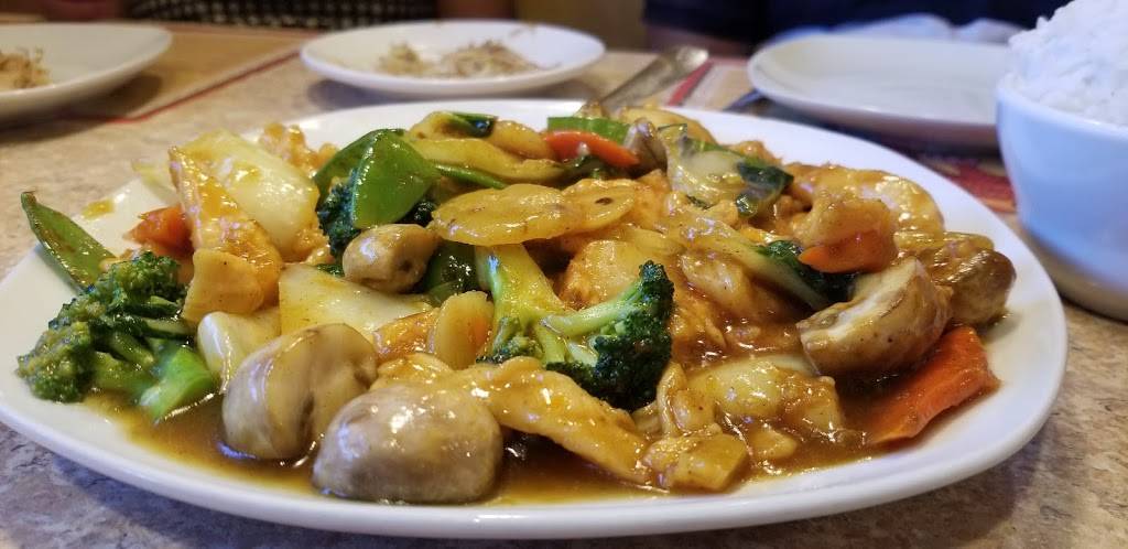 Chengs Asian Bistro | restaurant | 43005 Hayes Rd, Sterling Heights, MI 48313, USA | 5865669801 OR +1 586-566-9801
