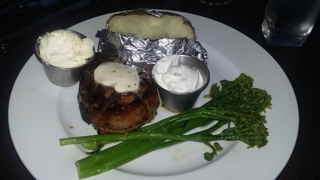 Hi Point | restaurant | 144 Lakeshore Dr, Arnolds Park, IA 51331, USA | 7123328889 OR +1 712-332-8889