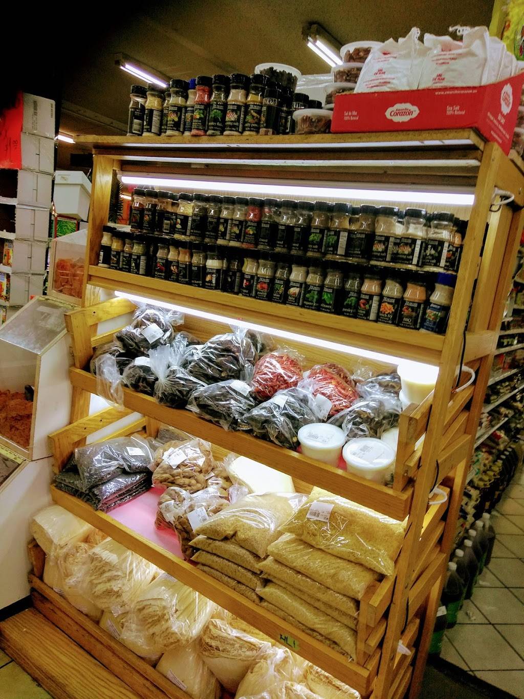 Supermercado La Jalisciense "Super Mexicana" | restaurant | 3923 Vernor Hwy, Detroit, MI 48216, USA | 3135510522 OR +1 313-551-0522